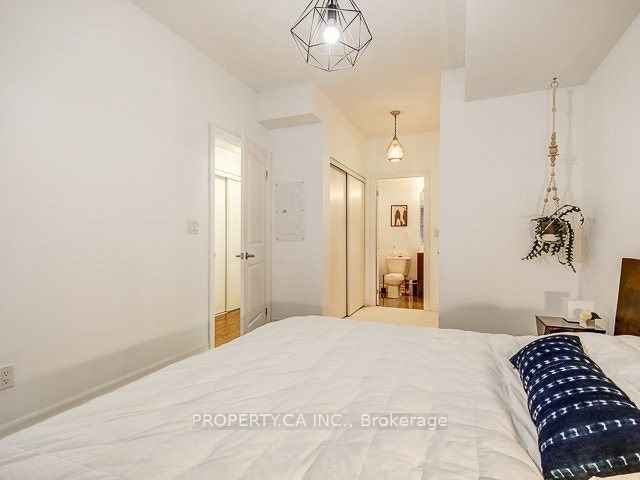 702-15 Sousa Mendes Street, Toronto, ON, M6P 0A9 - 17