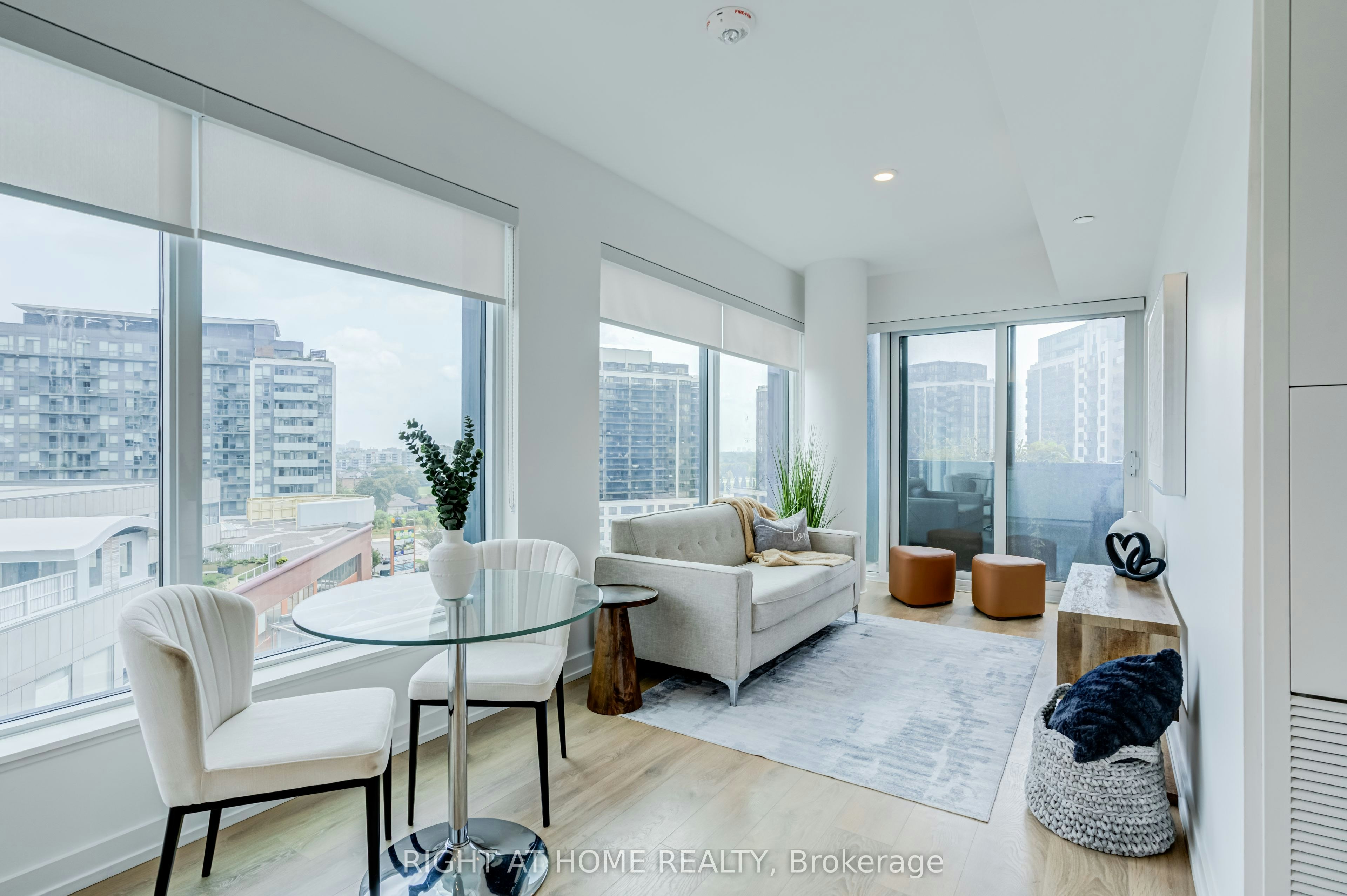 908-1100 Sheppard Avenue W, Toronto, ON, M3J 0H1