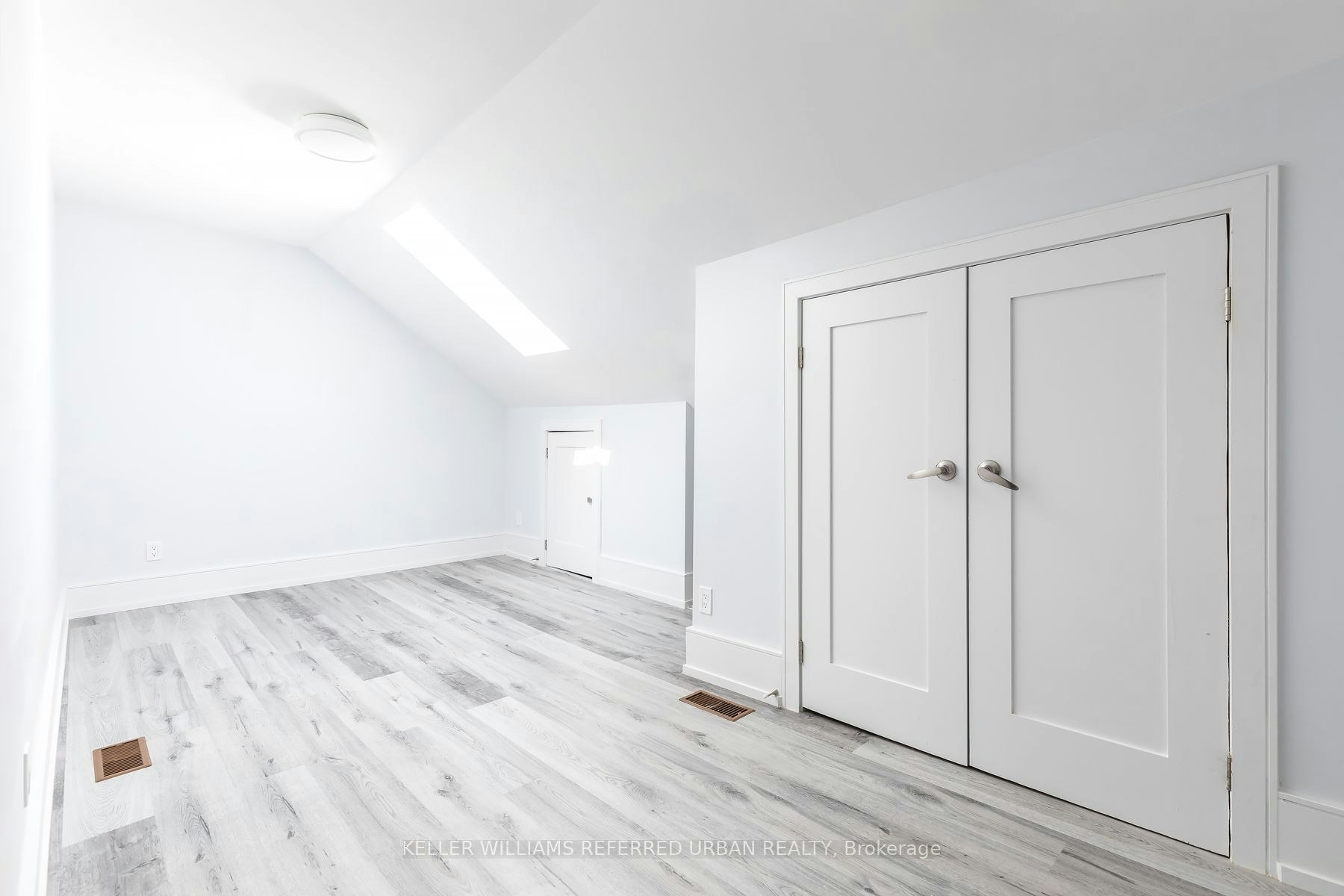 3-1588 King Street W, Toronto, ON, M6K 1J7 - 8