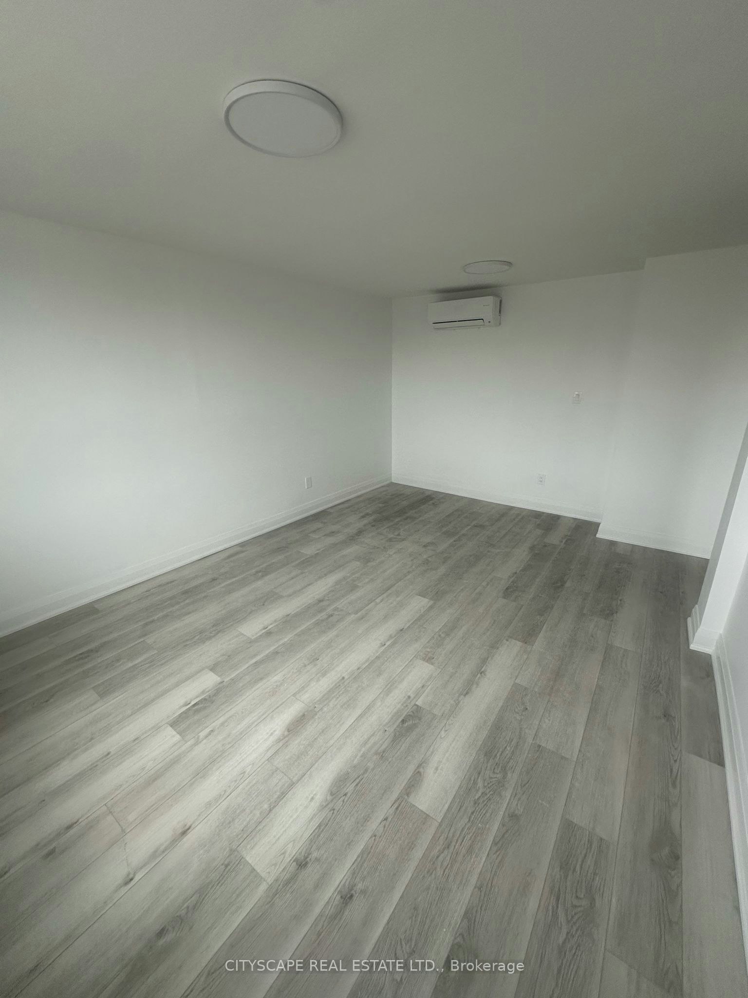 Unit 1-1710 St Clair Avenue W, Toronto, ON, M6N 1J1 - 9