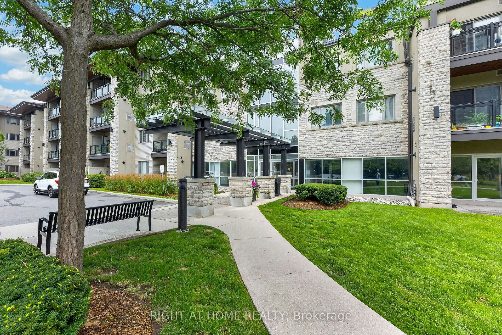 430-570 Lolita Gardens, Mississauga, ON, L5A 0A1 - 8