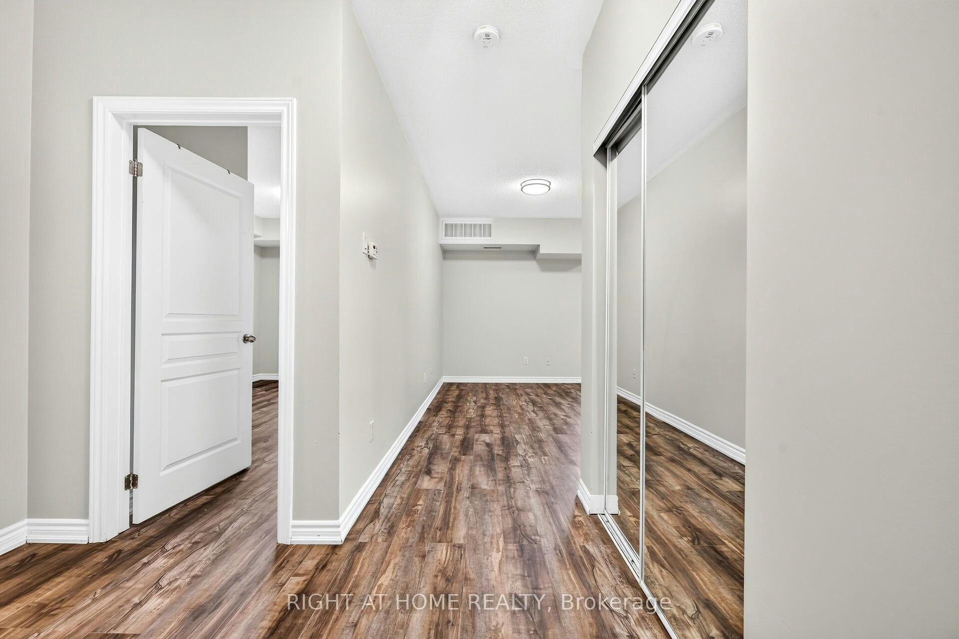 430-570 Lolita Gardens, Mississauga, ON, L5A 0A1 - 12