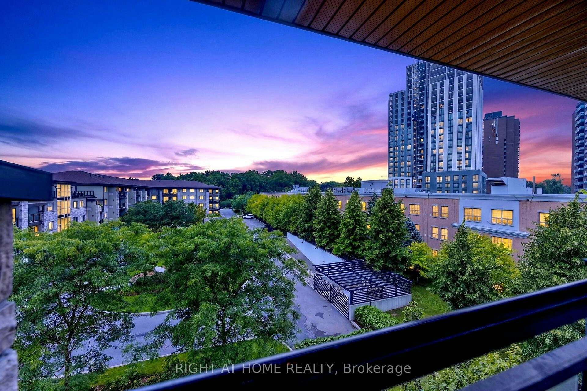 430-570 Lolita Gardens, Mississauga, ON, L5A 0A1 - 5