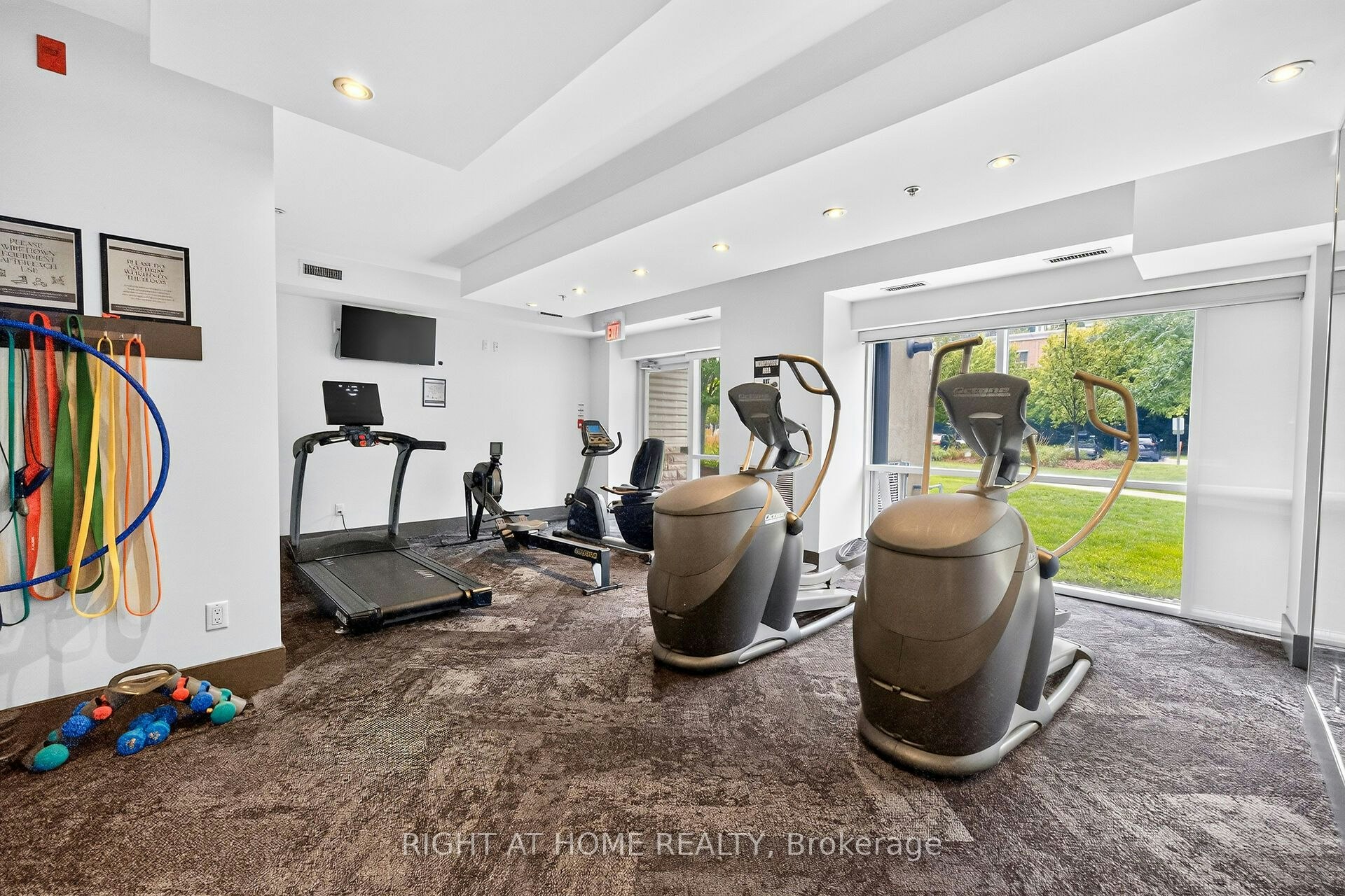 430-570 Lolita Gardens, Mississauga, ON, L5A 0A1 - 42