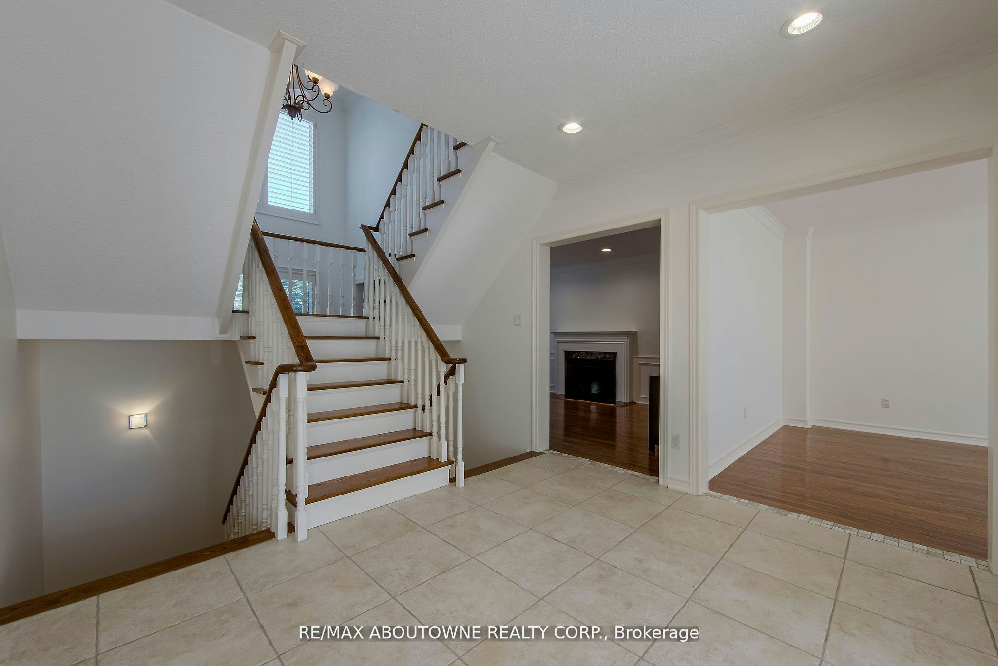 1487 The Links Drive, Oakville, ON, L6M 2P2 - 5