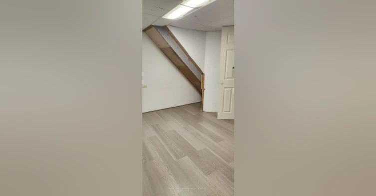 Lower-9 Mohawk Avenue, Mississauga, ON, L5G 3R5 - 13