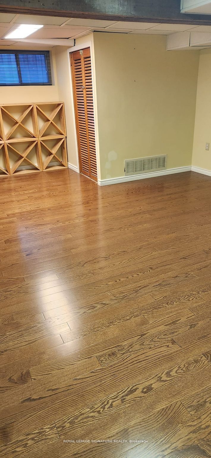 Lower-9 Mohawk Avenue, Mississauga, ON, L5G 3R5 - 8