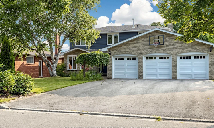 224 Valleyview Court