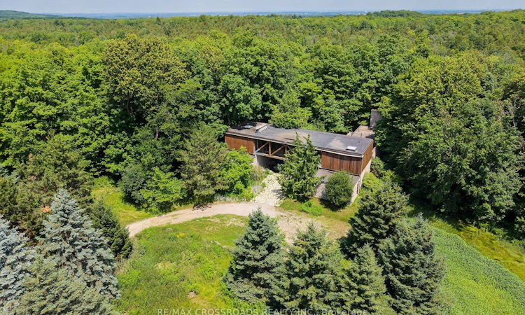 15135 Rockside Road