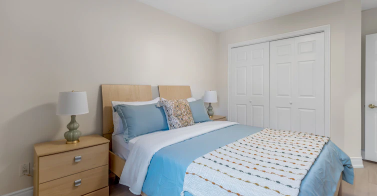 34 Ringley Avenue, Toronto, ON, M8Y 1P1 - 17