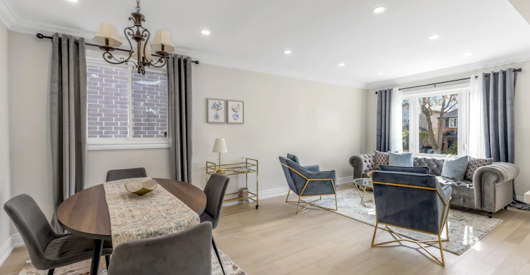 34 Ringley Avenue, Toronto, ON, M8Y 1P1 - 3