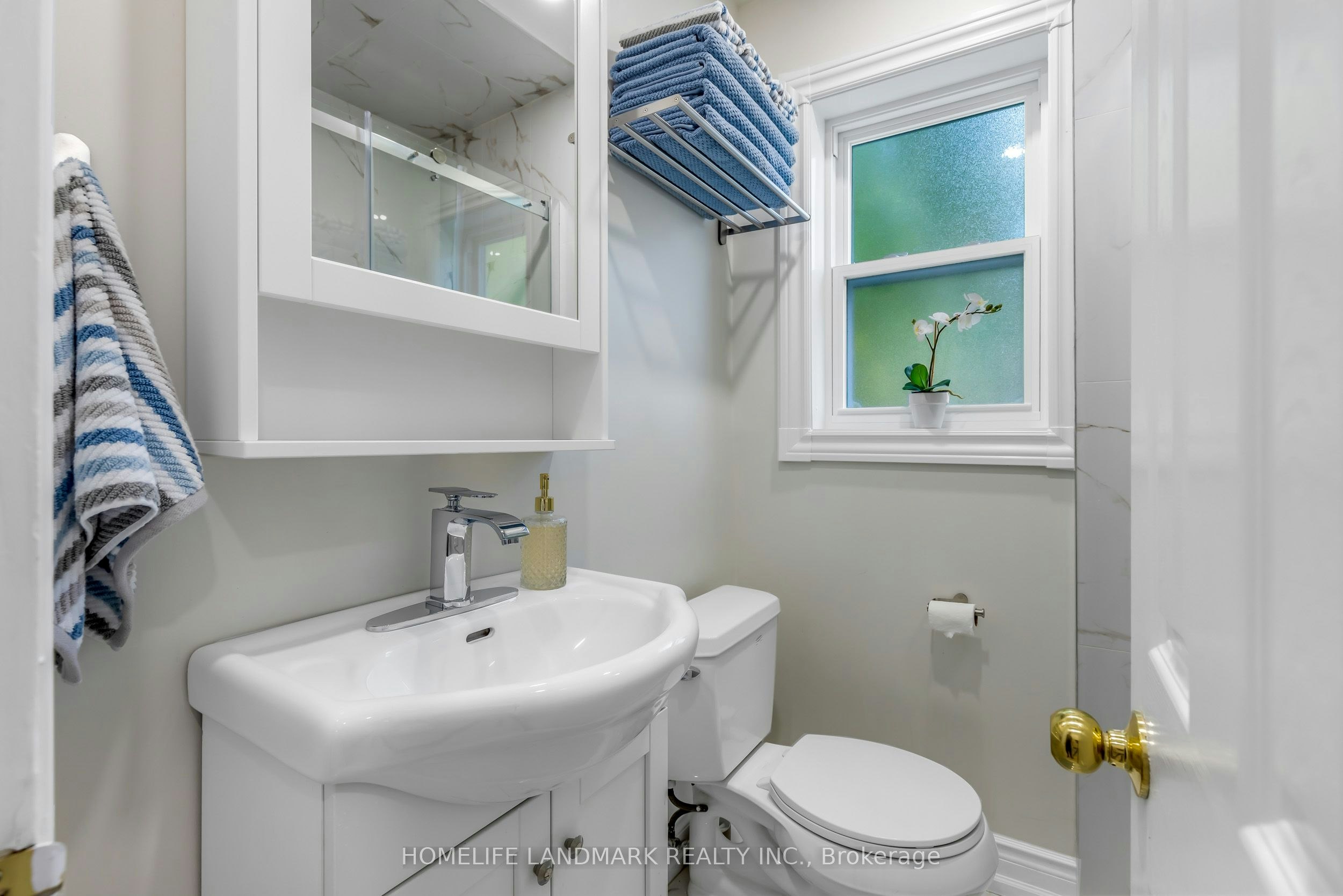 34 Ringley Avenue, Toronto, ON, M8Y 1P1 - 13