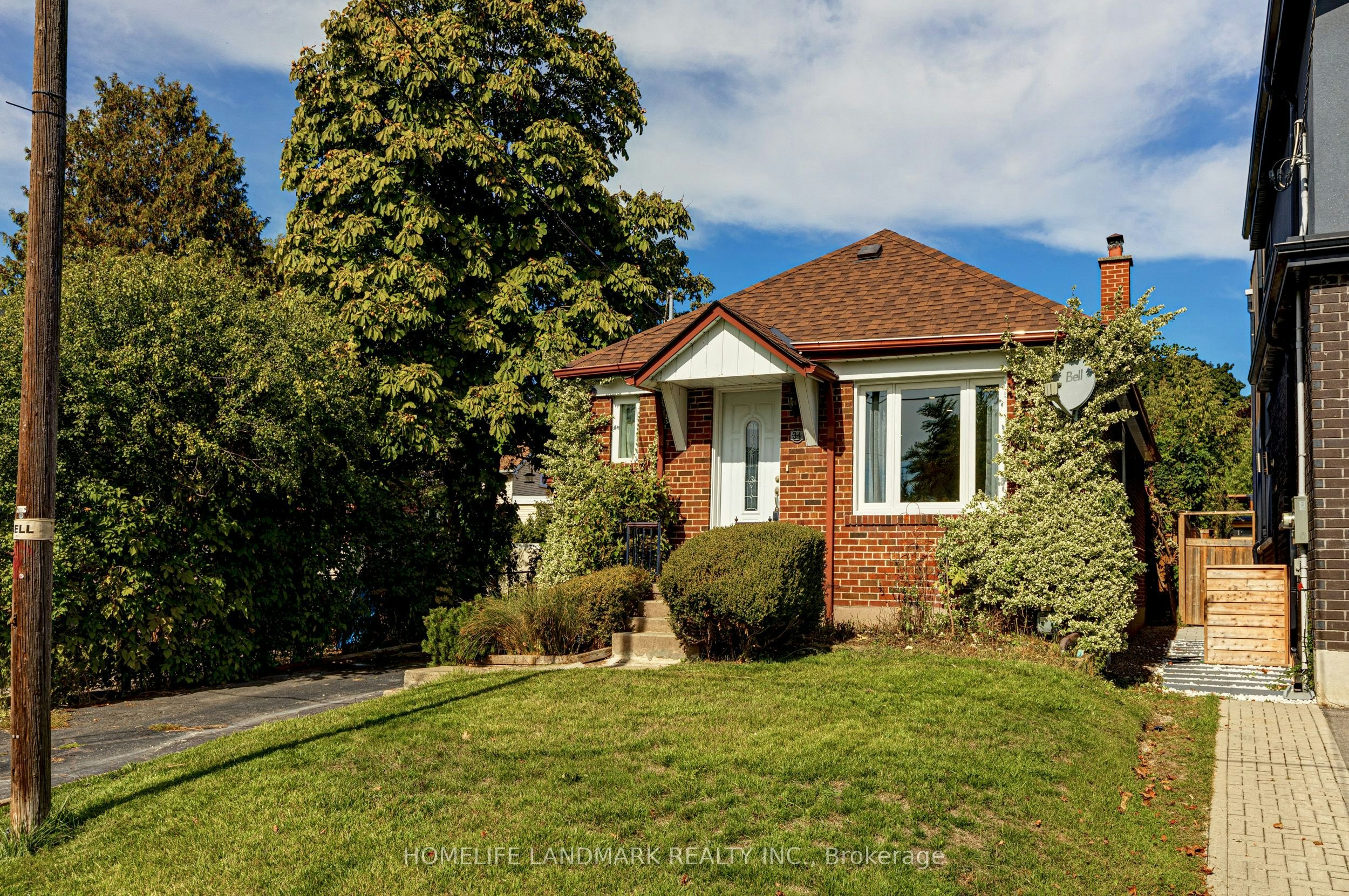 34 Ringley Avenue, Toronto, ON, M8Y 1P1 - 23