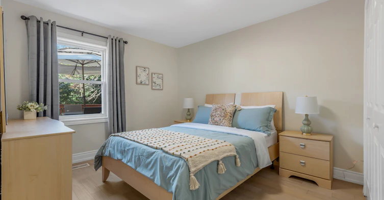 34 Ringley Avenue, Toronto, ON, M8Y 1P1 - 16