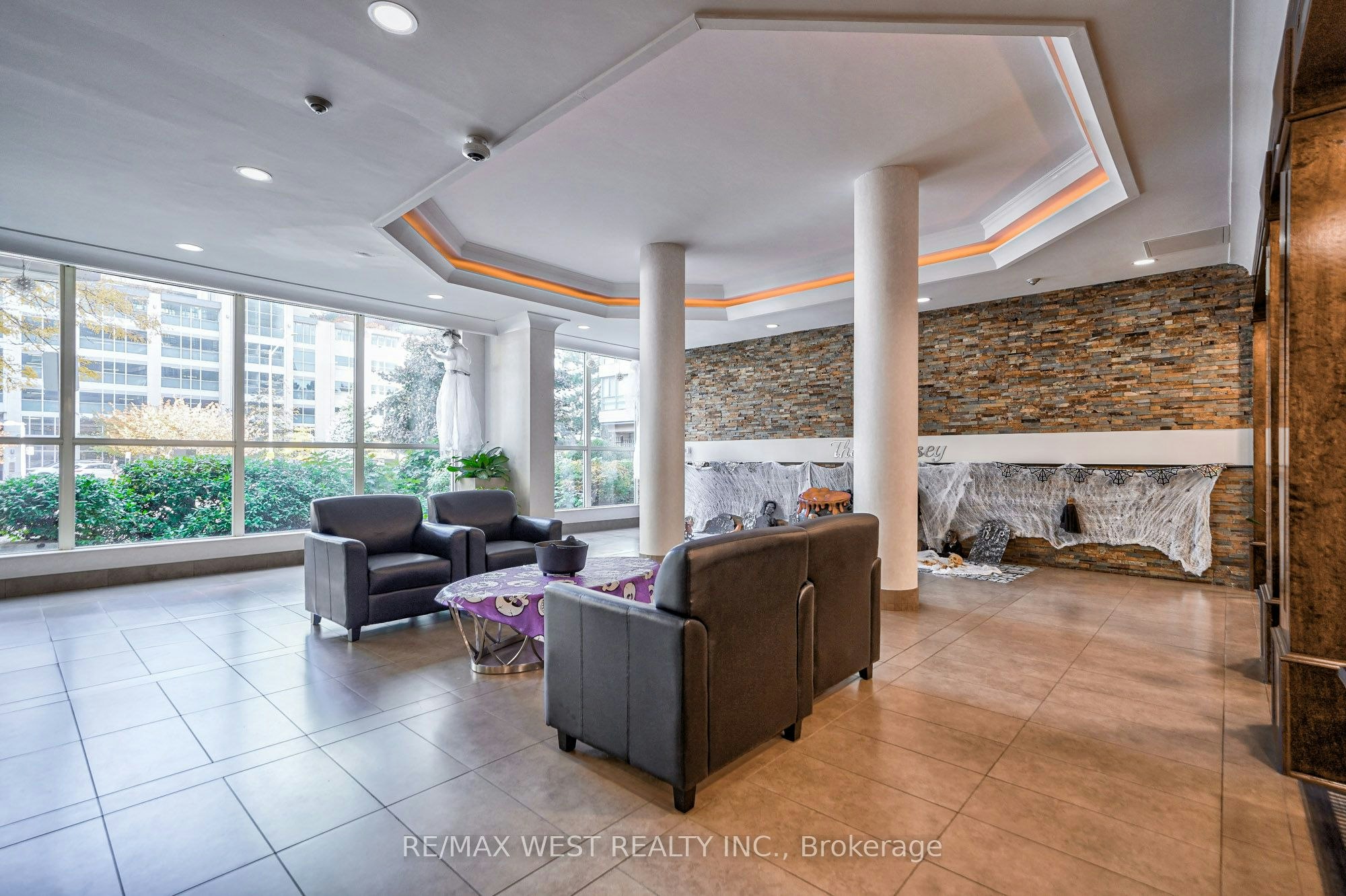 503-250 Webb Drive, Mississauga, ON, L5B 3Z4 - 7