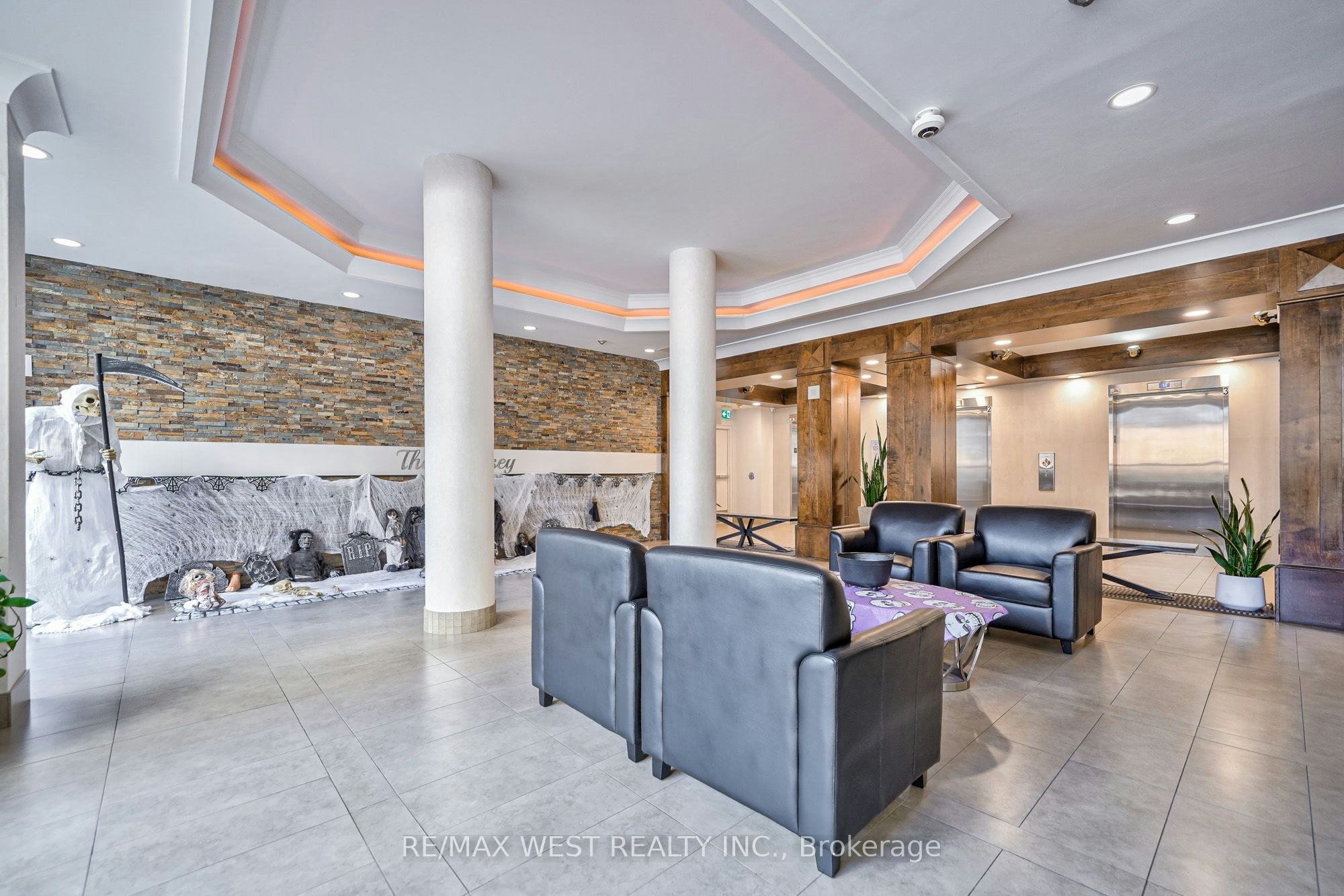 503-250 Webb Drive, Mississauga, ON, L5B 3Z4 - 5