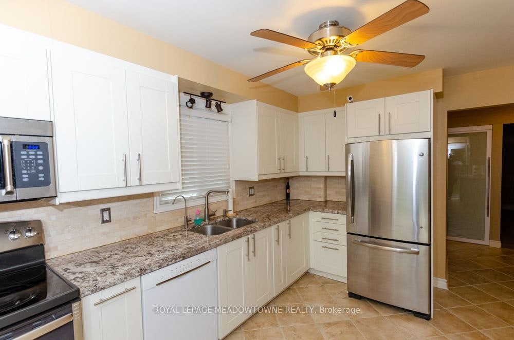 510 Beaver Court, Milton, ON, L9T 4A9 - 13