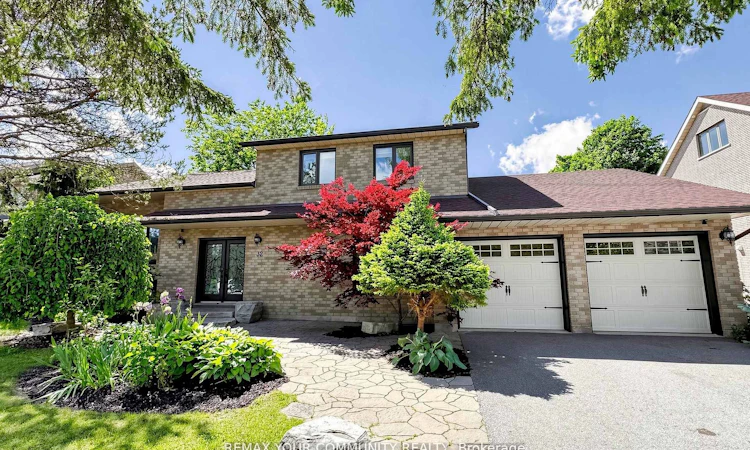 32 Brawton Drive N