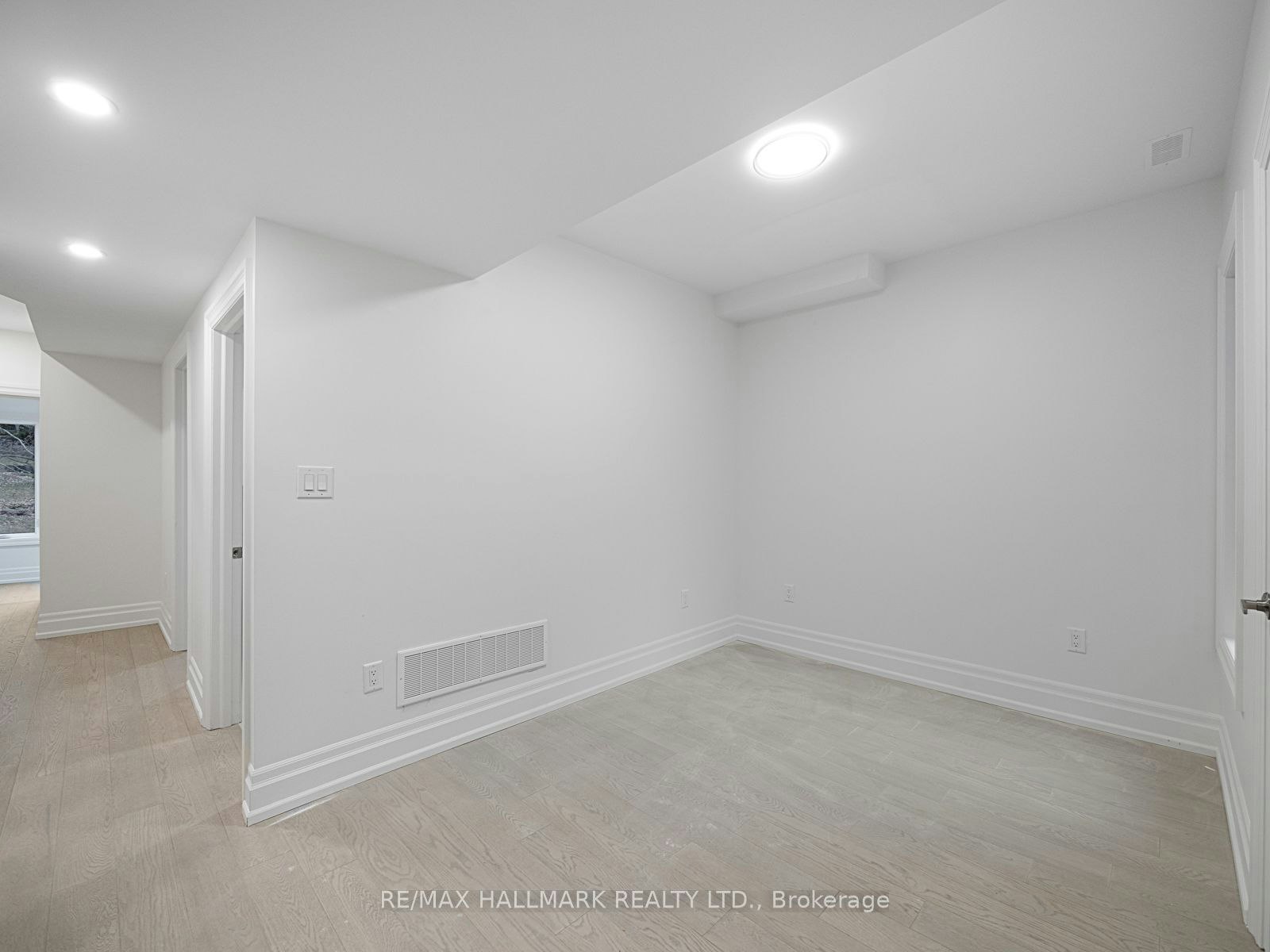 Unit 3-547 Indian Road, Toronto, ON, M6P 2B9 - 5