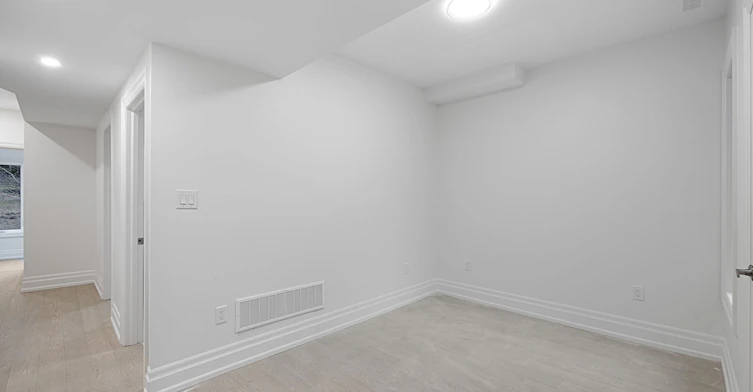 Unit 3-547 Indian Road, Toronto, ON, M6P 2B9 - 5