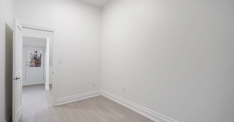 Unit 3-547 Indian Road, Toronto, ON, M6P 2B9 - 26
