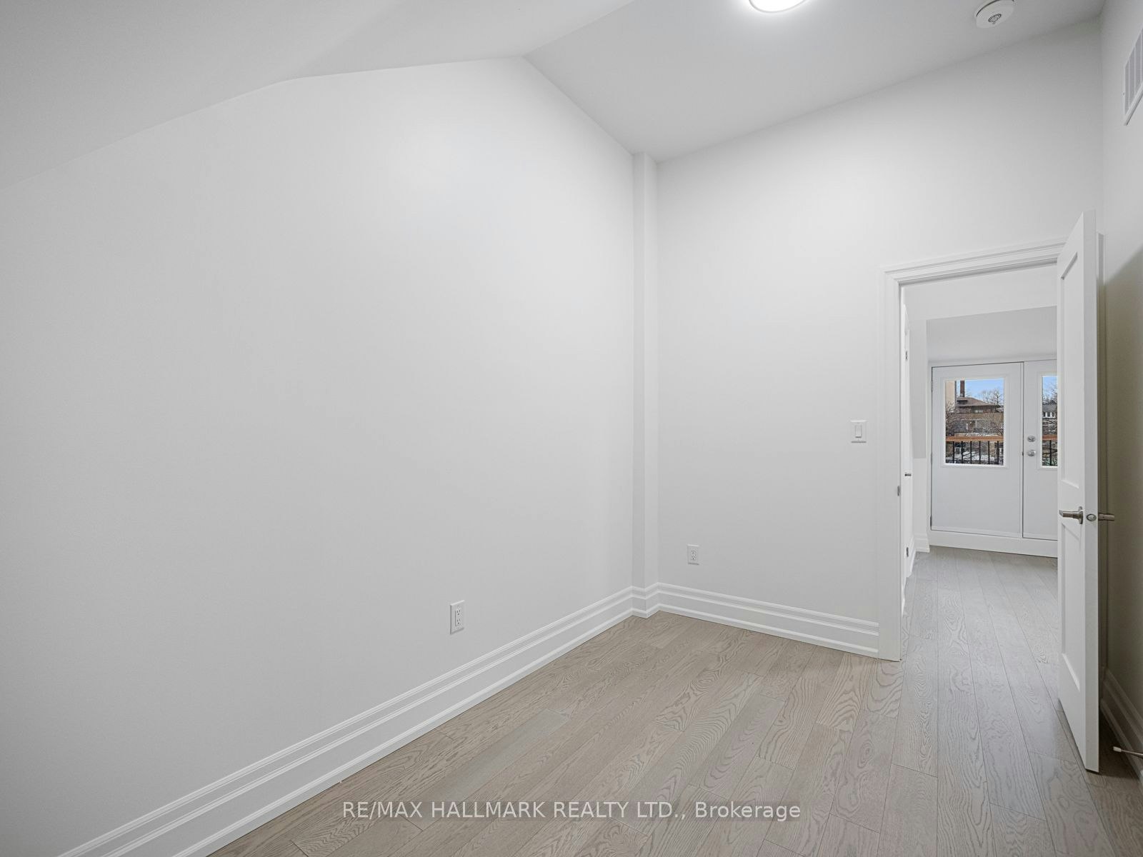 Unit 3-547 Indian Road, Toronto, ON, M6P 2B9 - 28