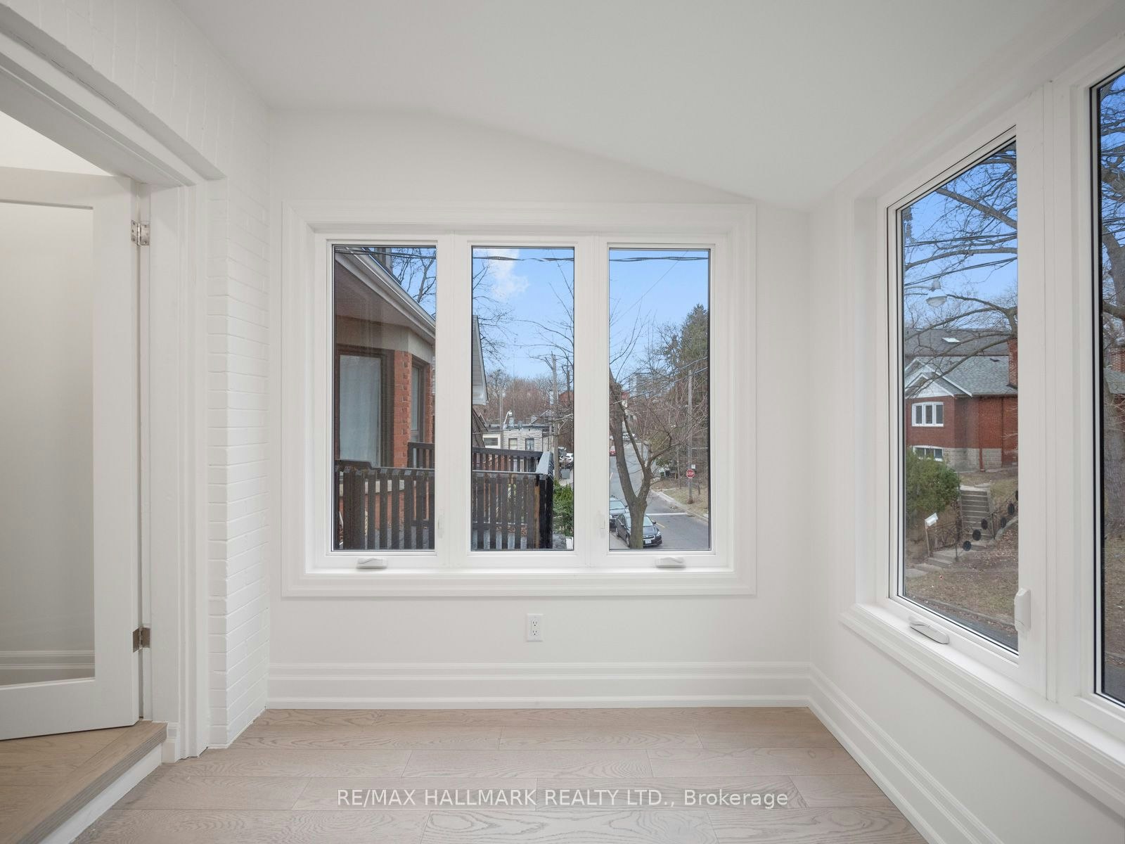 Unit 3-547 Indian Road, Toronto, ON, M6P 2B9 - 17