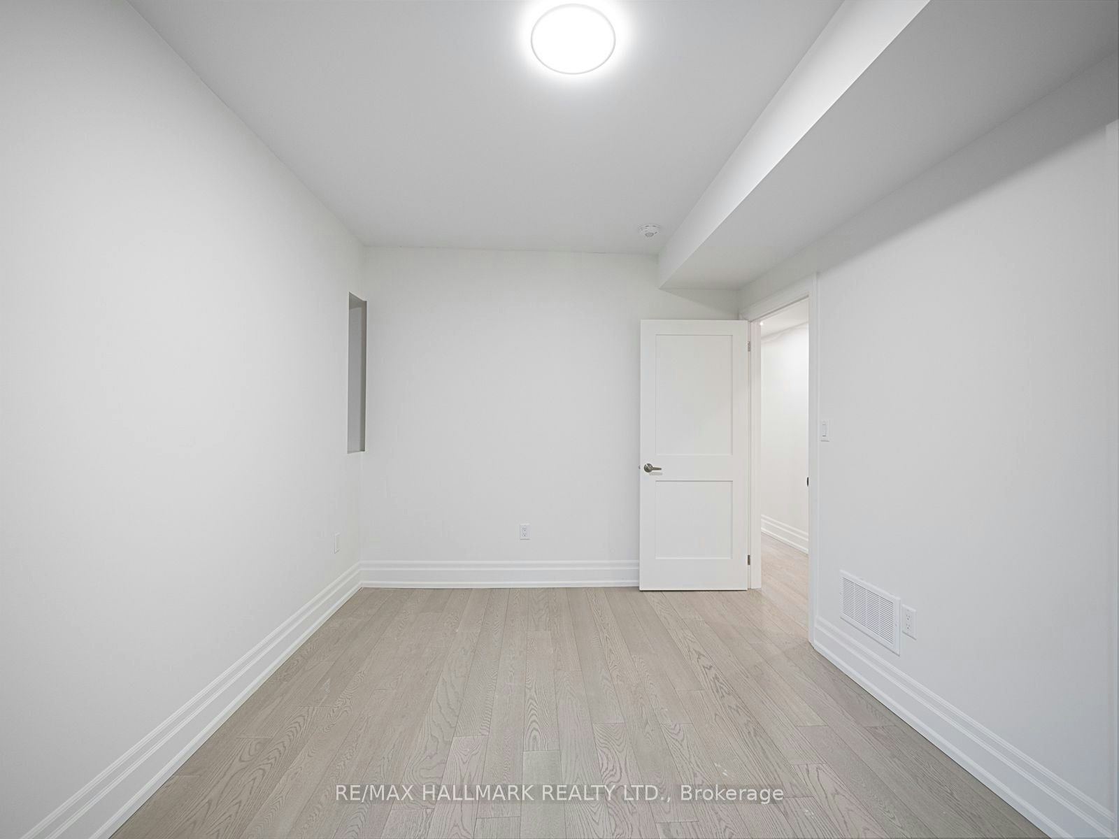 Unit 3-547 Indian Road, Toronto, ON, M6P 2B9 - 21