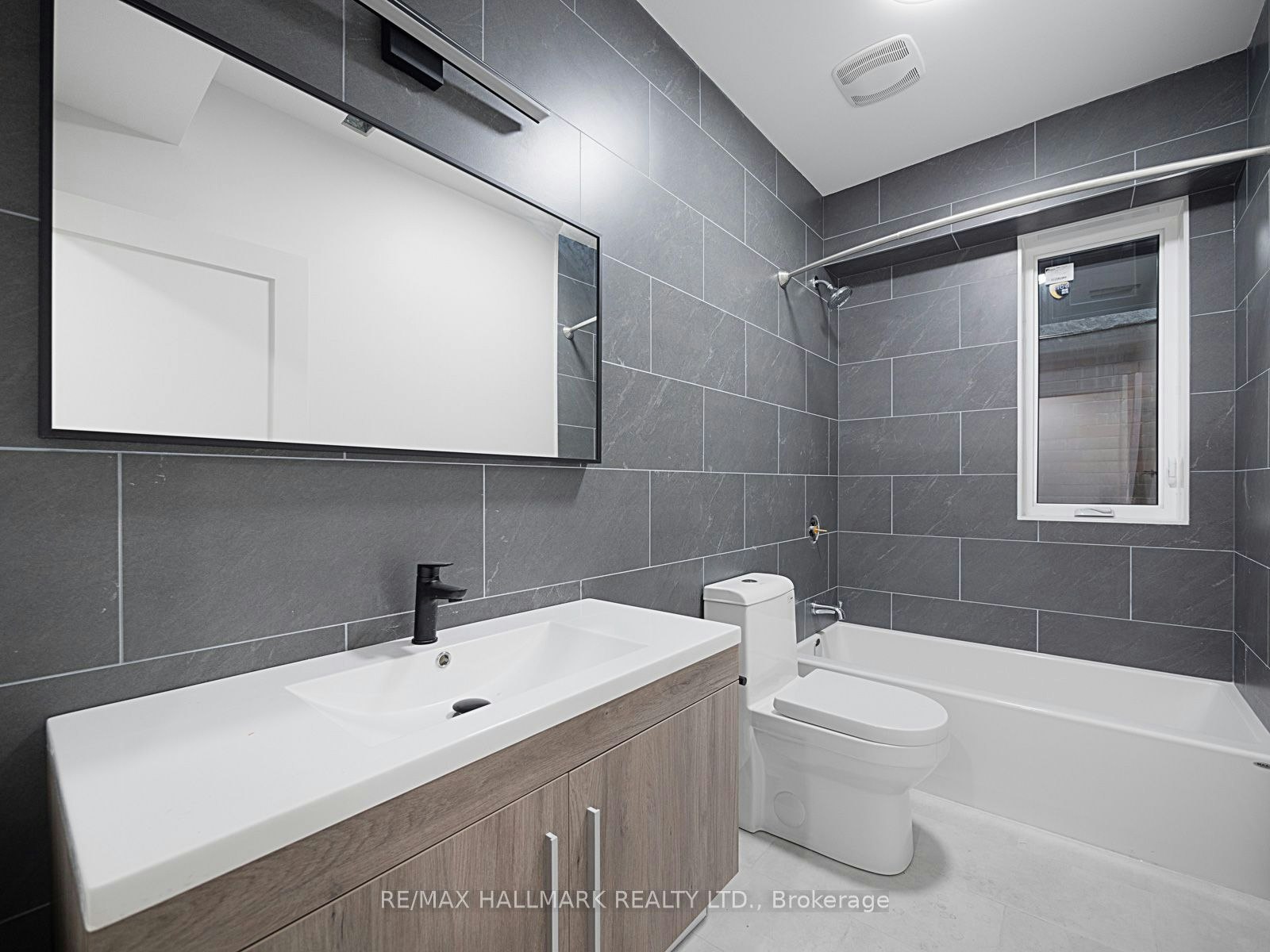 Unit 3-547 Indian Road, Toronto, ON, M6P 2B9 - 22