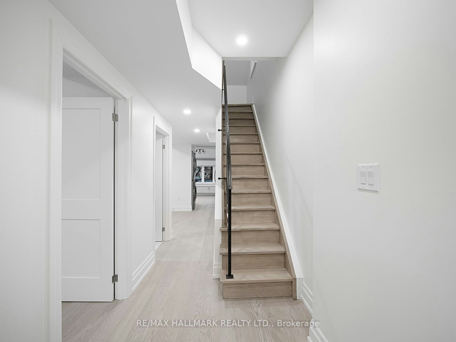 Unit 3-547 Indian Road, Toronto, ON, M6P 2B9 - 23