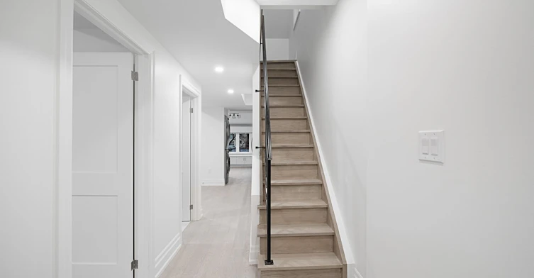 Unit 3-547 Indian Road, Toronto, ON, M6P 2B9 - 23