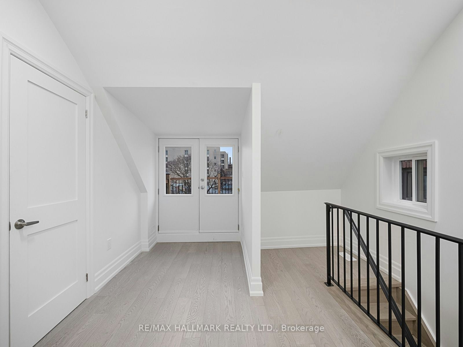 Unit 3-547 Indian Road, Toronto, ON, M6P 2B9 - 24