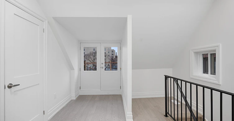 Unit 3-547 Indian Road, Toronto, ON, M6P 2B9 - 24