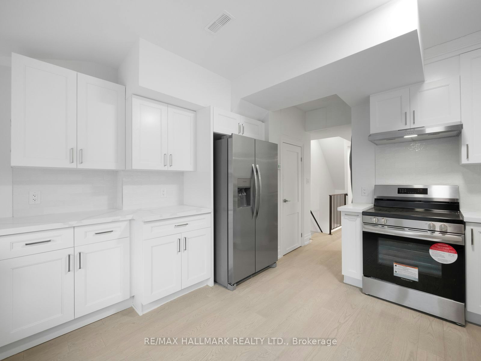 Unit 3-547 Indian Road, Toronto, ON, M6P 2B9 - 13