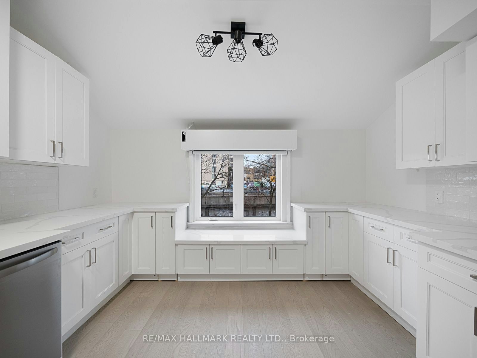 Unit 3-547 Indian Road, Toronto, ON, M6P 2B9 - 9