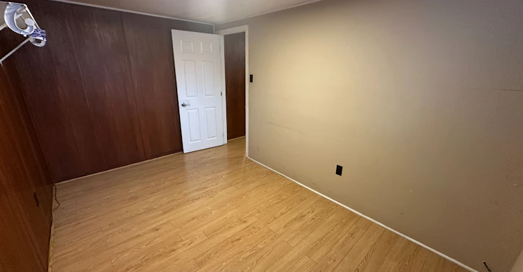 Lower-28 Snider Avenue, Toronto, ON, M6E 4R9 - 11