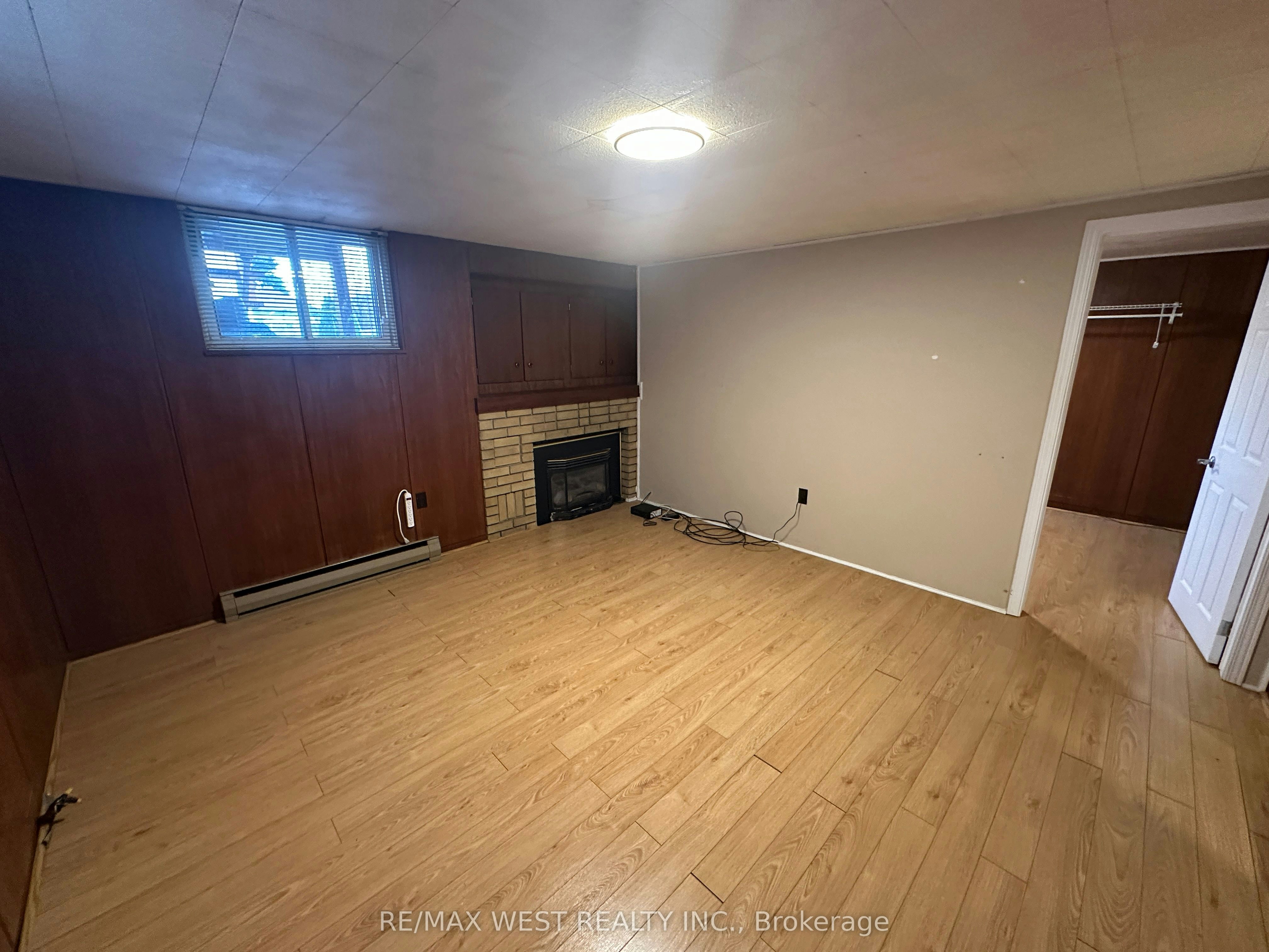 Lower-28 Snider Avenue, Toronto, ON, M6E 4R9 - 6