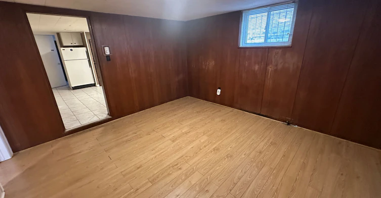 Lower-28 Snider Avenue, Toronto, ON, M6E 4R9 - 8