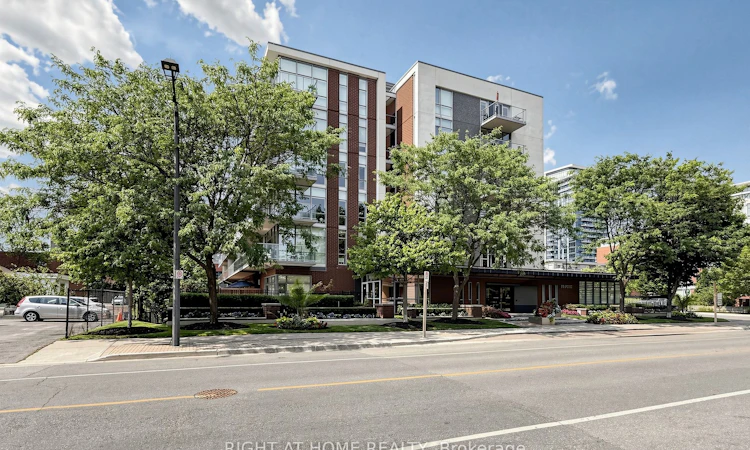 408-70 Port Street E