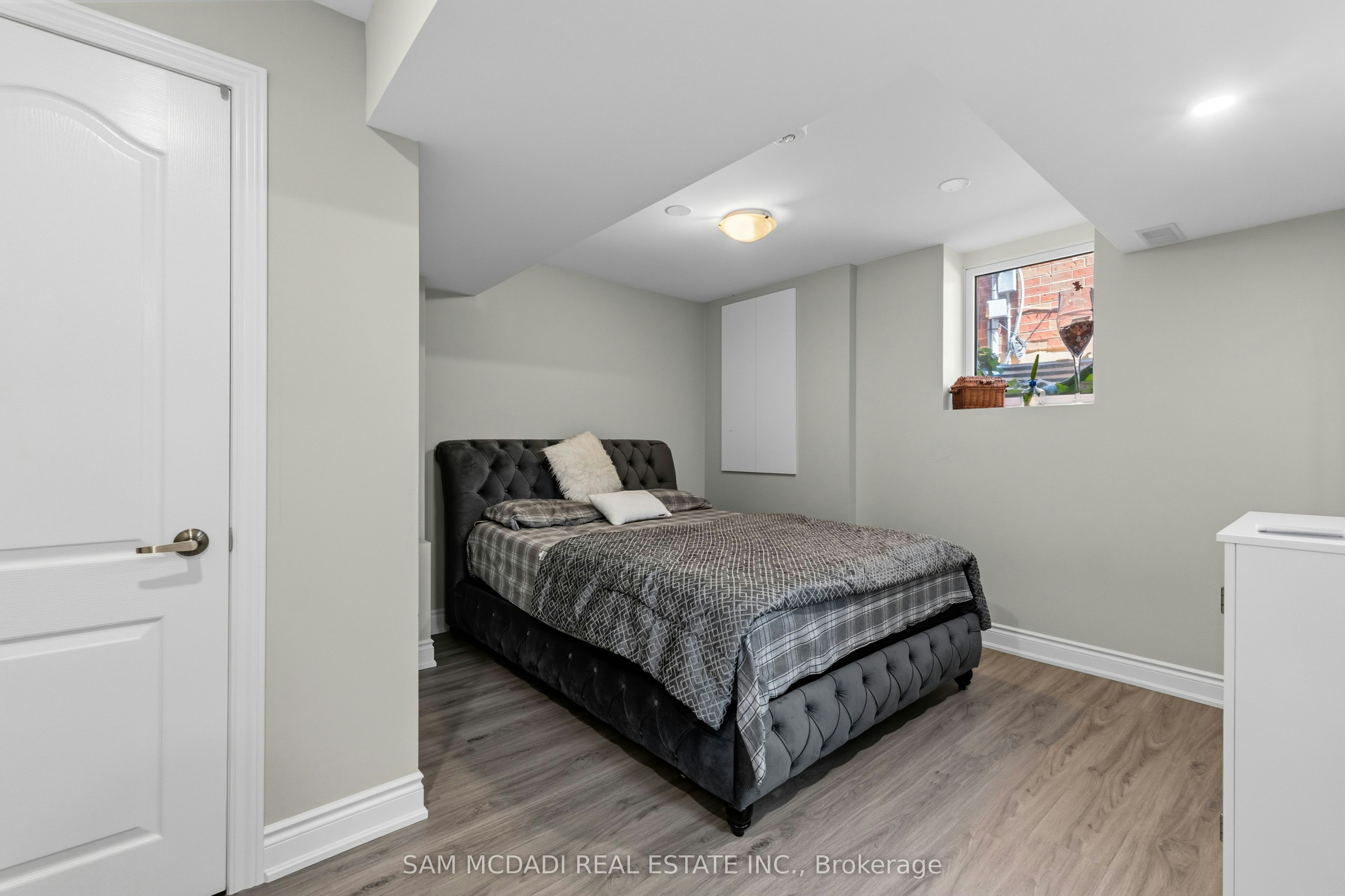 BSMT-1220 Field Drive, Milton, ON, L9T 6G4 - 11