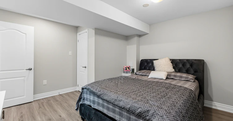 BSMT-1220 Field Drive, Milton, ON, L9T 6G4 - 12