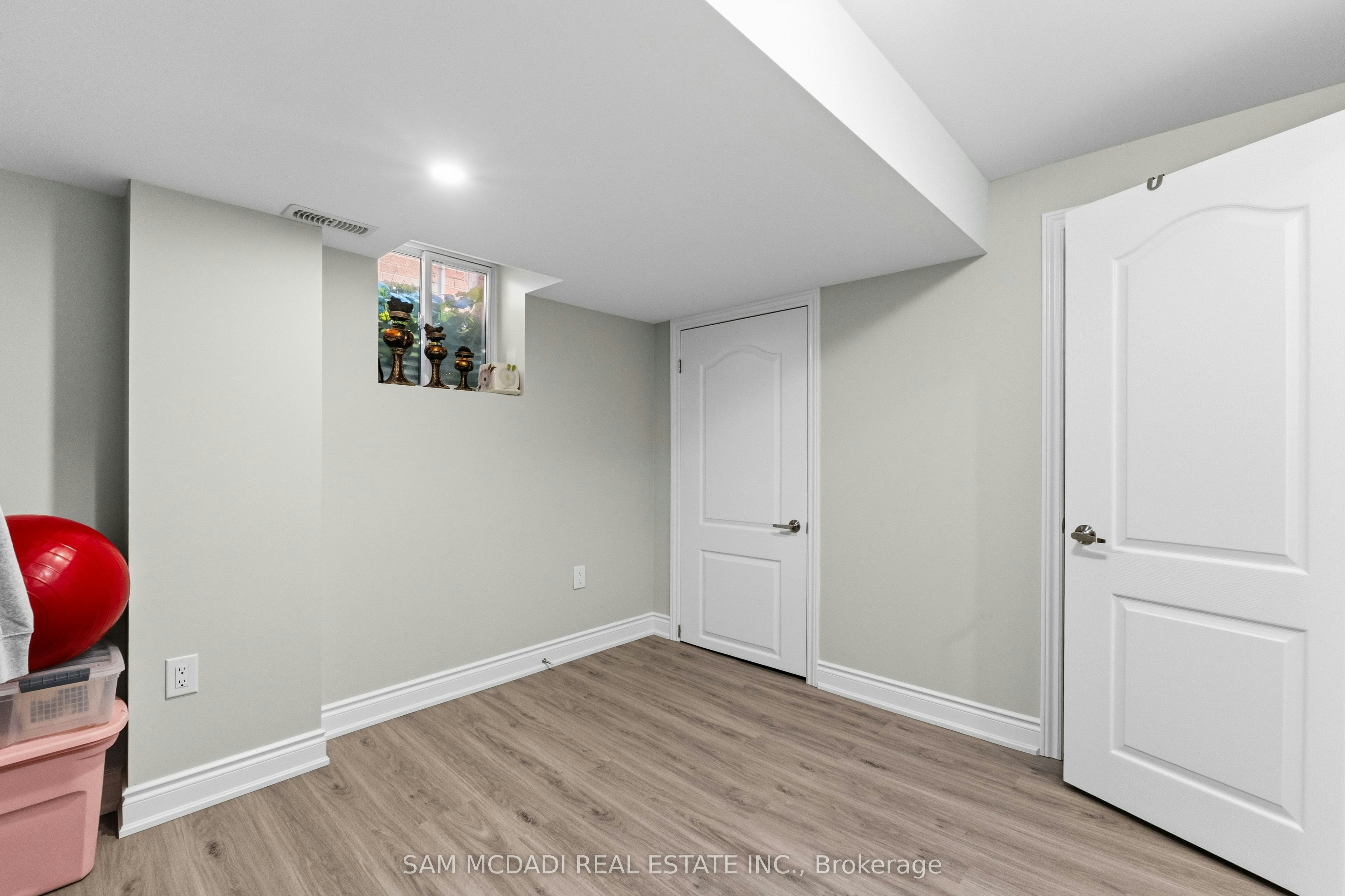 BSMT-1220 Field Drive, Milton, ON, L9T 6G4 - 8