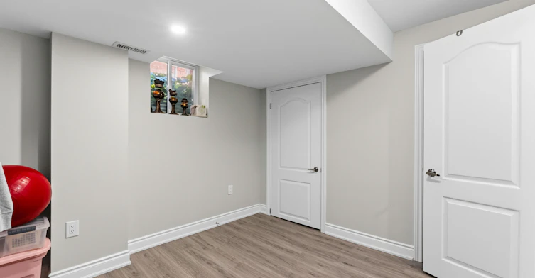 BSMT-1220 Field Drive, Milton, ON, L9T 6G4 - 8