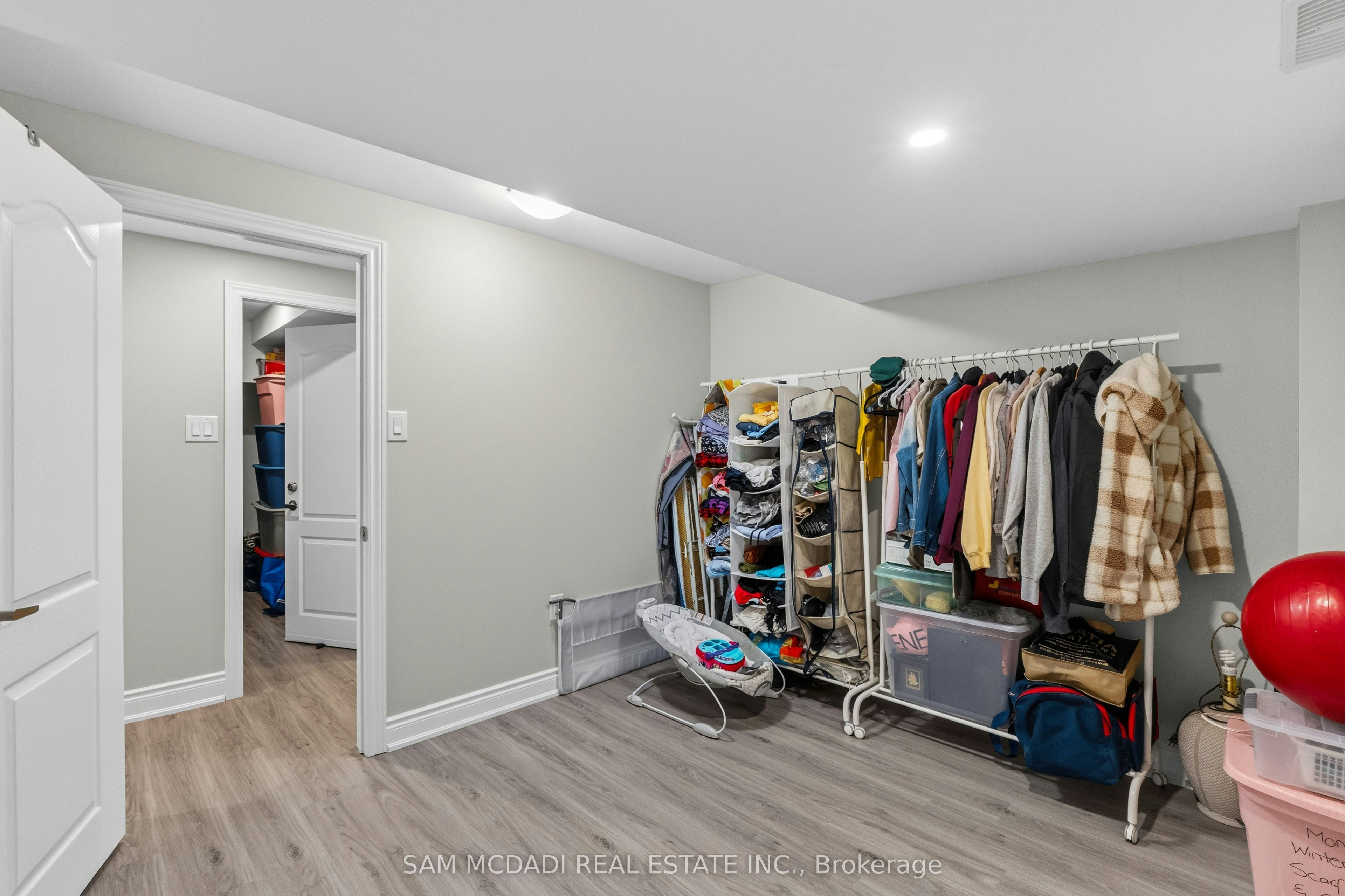 BSMT-1220 Field Drive, Milton, ON, L9T 6G4 - 9