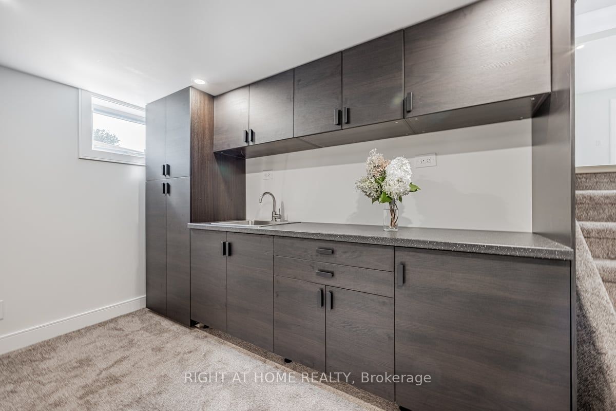 690 Hillman Crescent, Mississauga, ON, L4Y 2H9 - 17