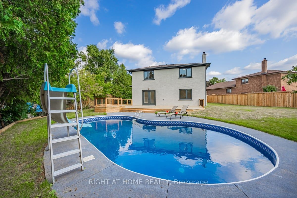 690 Hillman Crescent, Mississauga, ON, L4Y 2H9 - 20