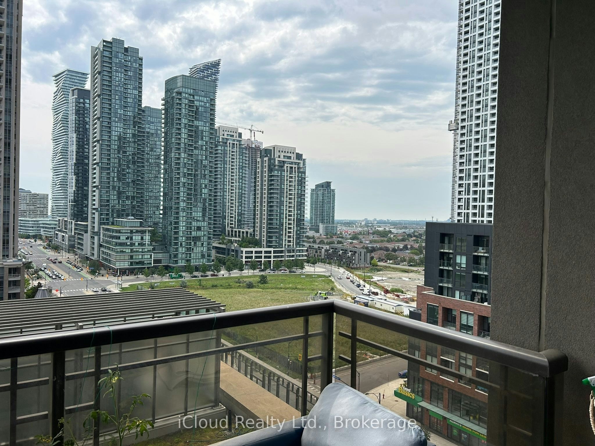 1107-385 Prince Of Wales Drive, Mississauga, ON, L5B 0E6 - 24