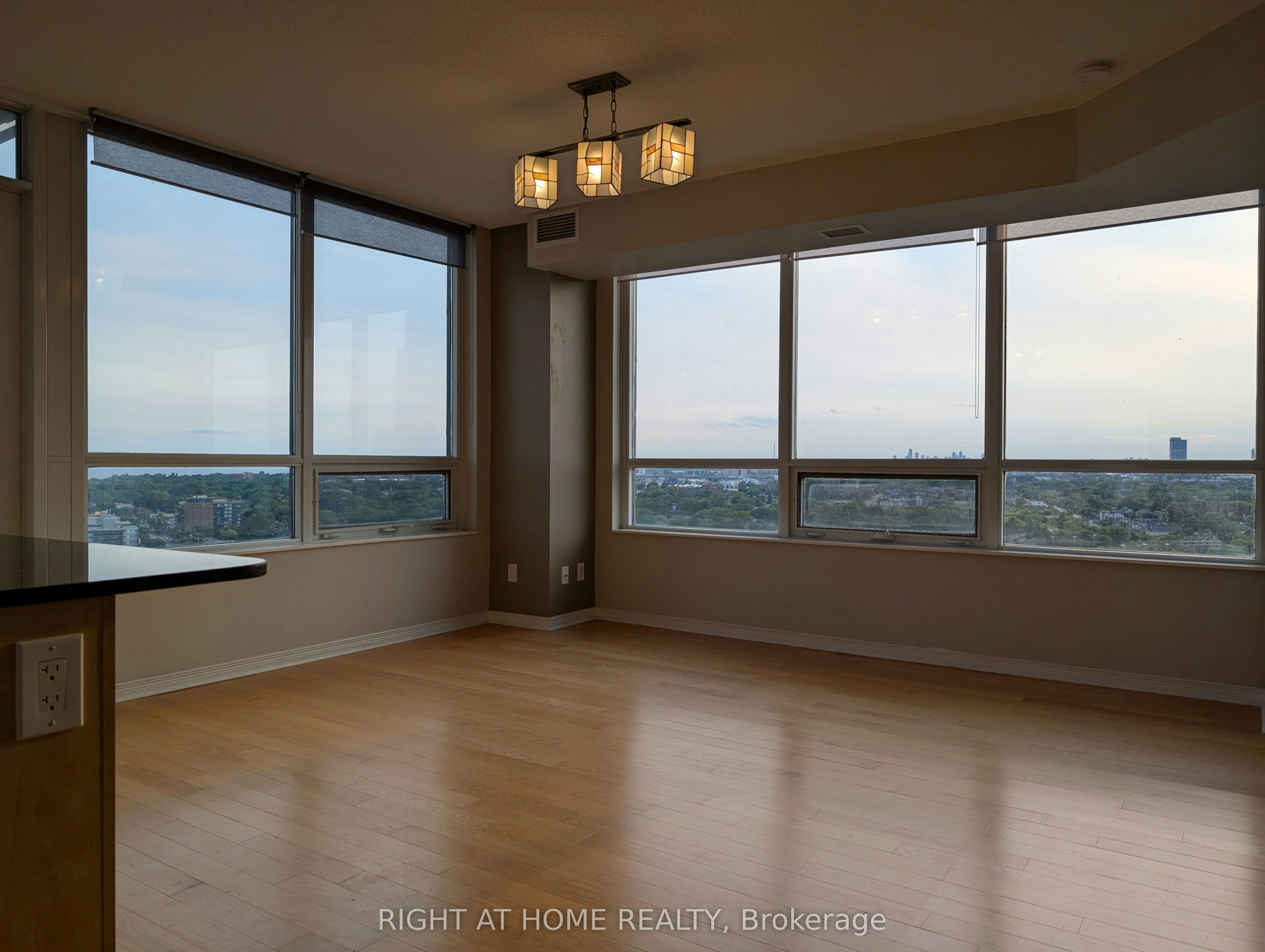 2002-15 Legion Road, Toronto, ON, M8V 0A9 - 3