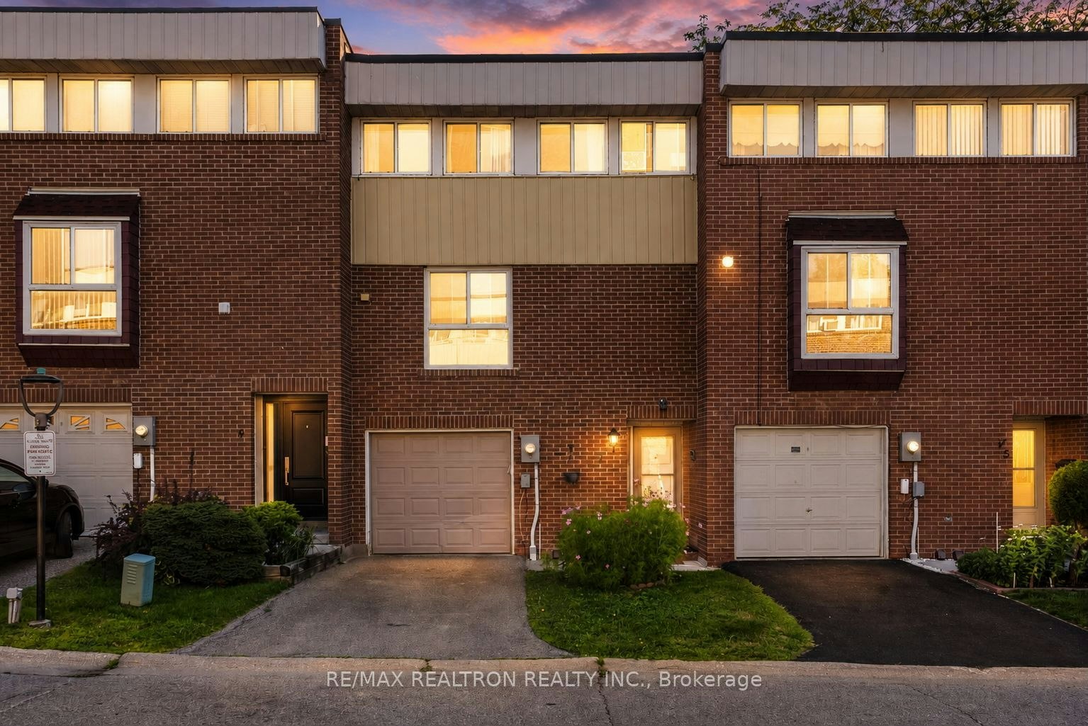 7 Sebastian Cabot Way, Toronto, ON, M3N 2T4
