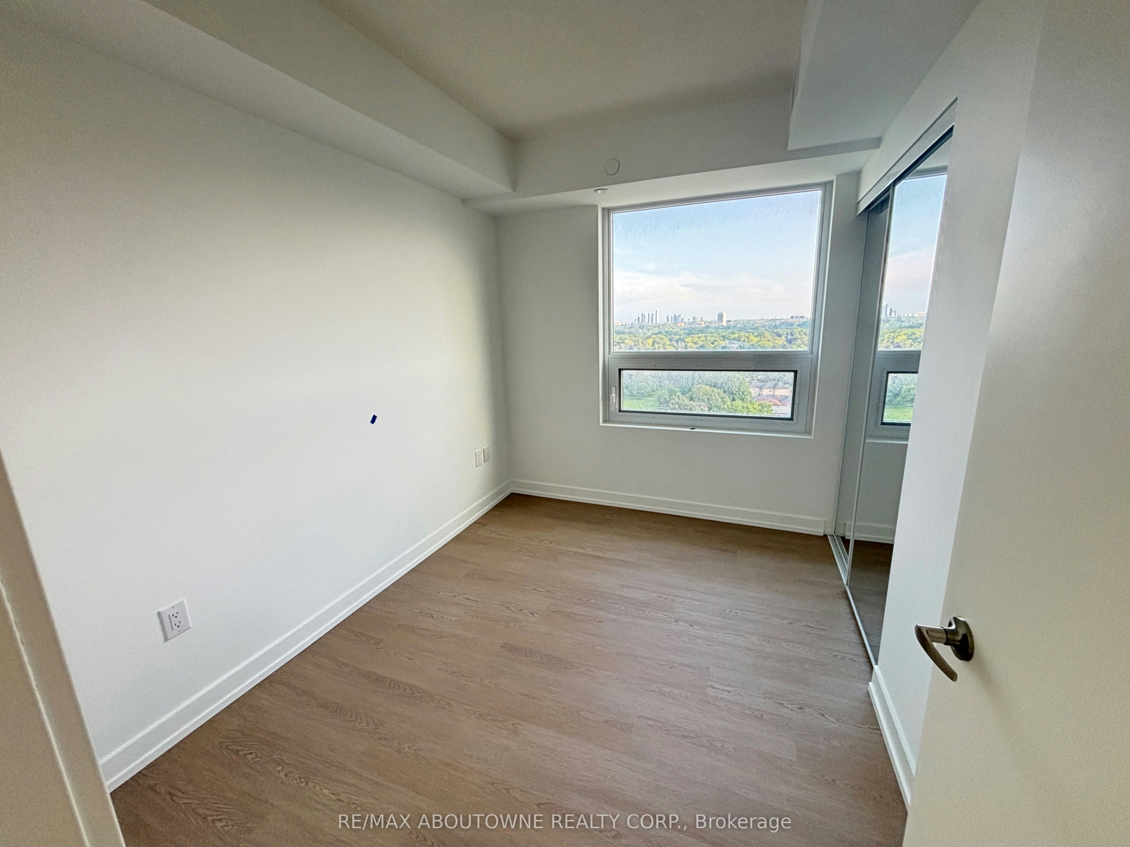 1215-4010 Eglinton Avenue W, Toronto, ON, M9A 0G5 - 10